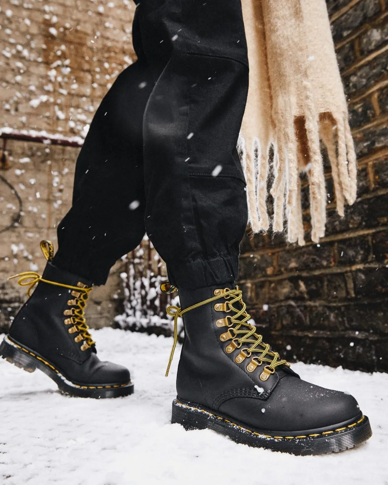 Dr. Martens 1460 Pascal DM's Wintergrip Leren Enkellaarzen^UNISEX Winterlaarzen|Laarzen