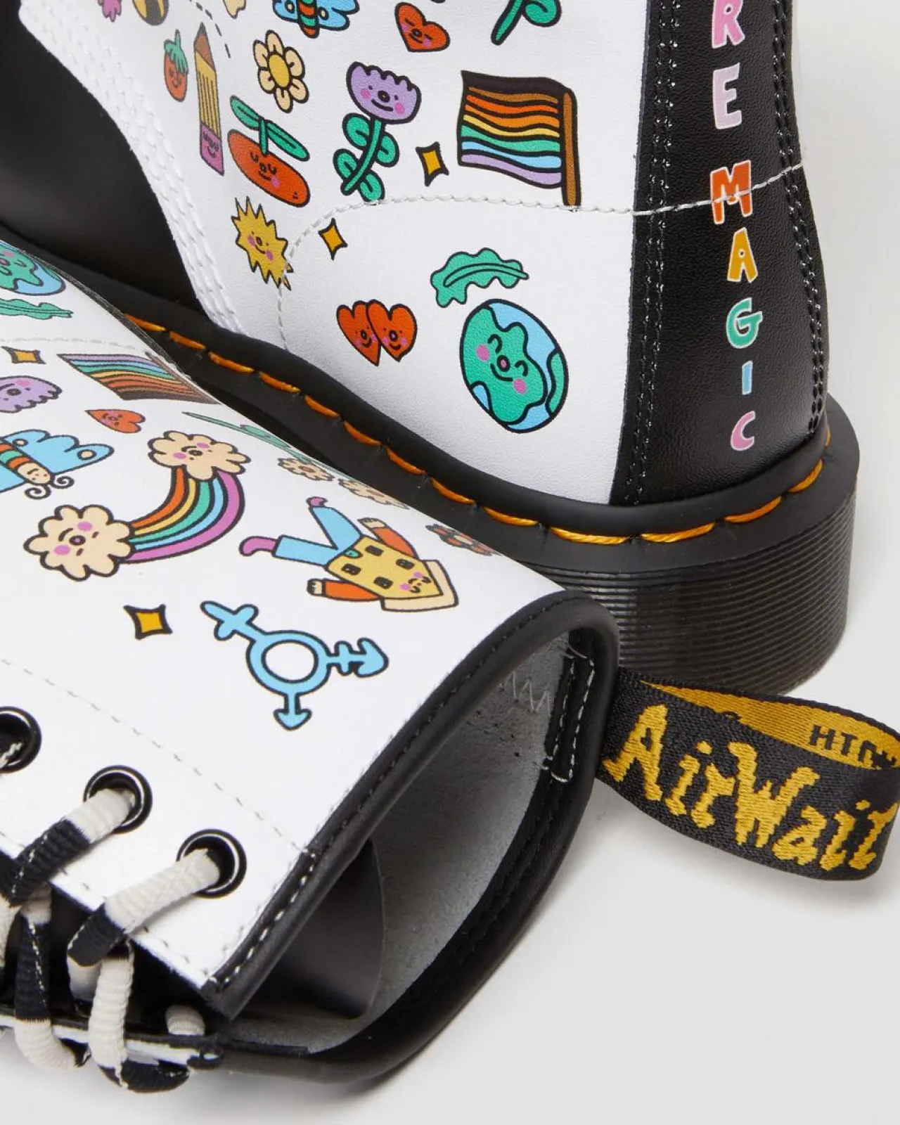 Dr. Martens 1460 Wednesday Holmes Pride Smooth Leren Laarzen^MENS Enkellaarzen|Veterlaarzen