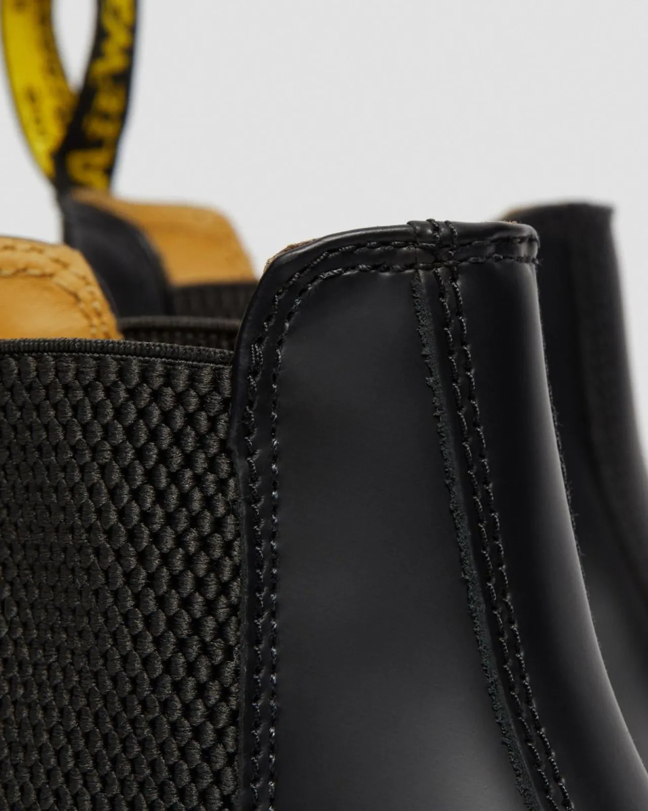 Dr. Martens 2976 Yellow Stitch Smooth Leren Chelsea Boots^TRENDING-STYLES-UK Originals|Trending Stijlen