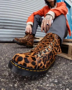 Dr. Martens Barton Made in England Luipaard Laarzen^GIFTS Made In England|Enkellaarzen