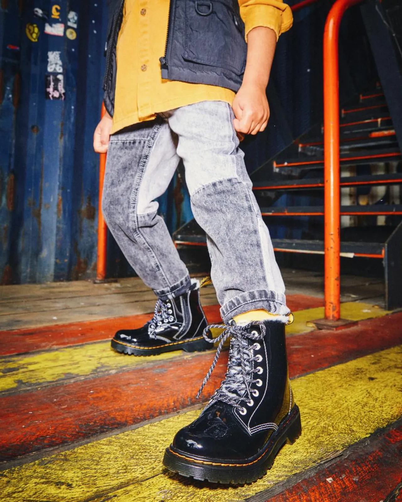 Dr. Martens Junior 1460 Serena Lak met Imitatiebont Gevoerde laarzen^ Sale Voor Kinderen