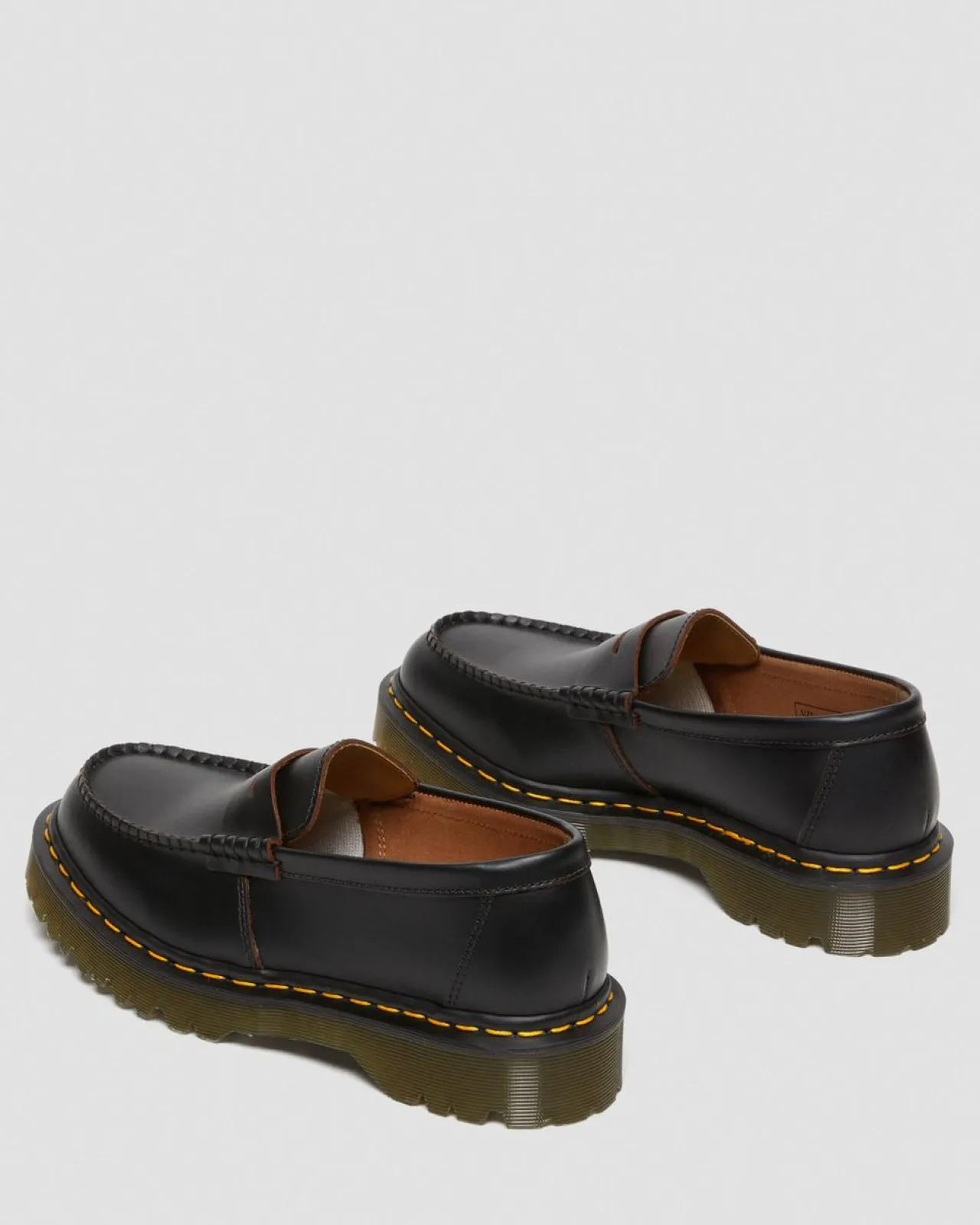 Dr. Martens Penton Bex Gele Steek Quilon Leren Loafers^UNISEX Made In England|Made In England Schoenen