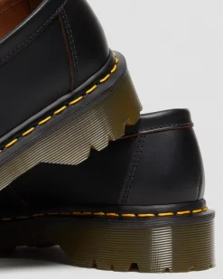 Dr. Martens Penton Bex Gele Steek Quilon Leren Loafers^UNISEX Made In England|Made In England Schoenen