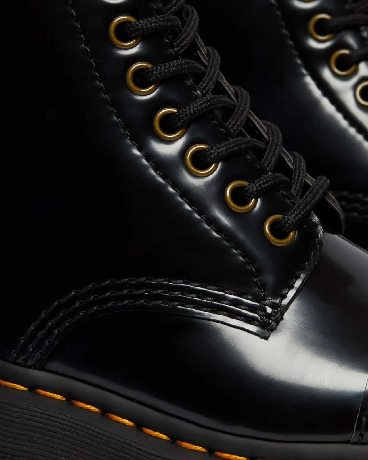 Dr. Martens Sinclair Vegan Platformlaarzen^WOMENS Vegan Laarzen|Vegan