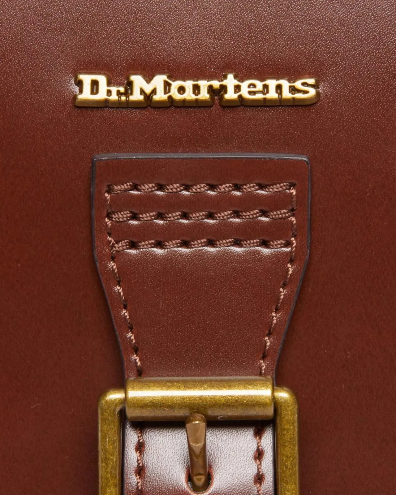 Dr. Martens Vegan Reporter VERTICALE SCHOUDERTAS in Lichtbruin^ACCESSORIES Accessoires Sale|Tassen